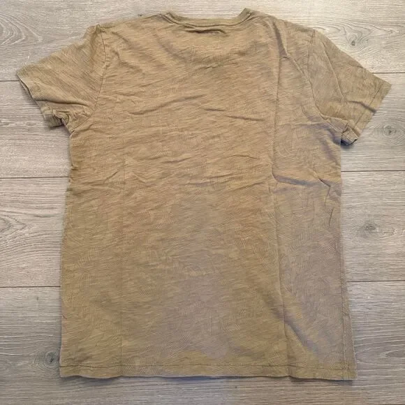 abercrombie & fitch leaf print pocket tshirt - Picture 2 of 8